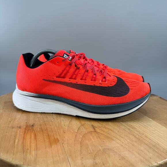 Nike Zoom Fly Mens Size 11.5 Shoes Bright Crimson Running Racing Lightweight - Picture 1 of 9